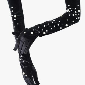 Elegant Black Pearl-Embellished Gloves